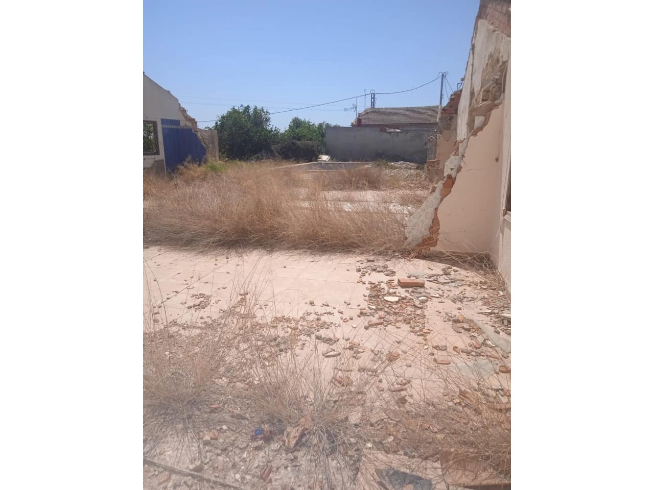 Grunde uden byggetilladelser til salg i Catral - € 99.000 (Ref: 9233578)