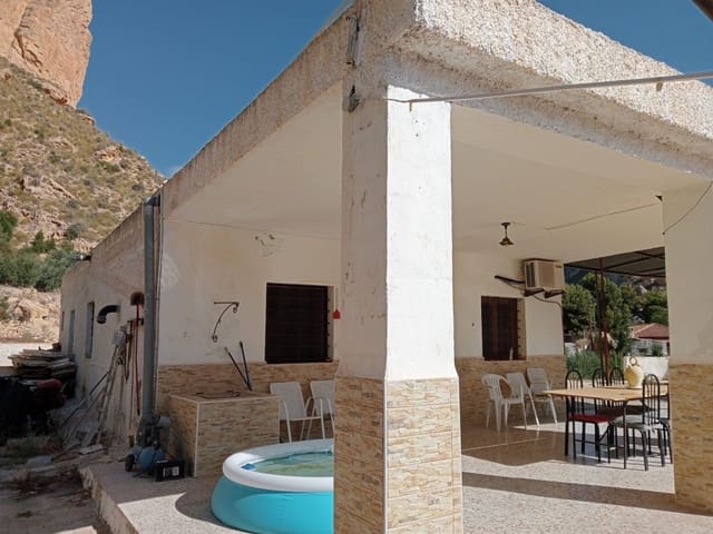 Finca/Casa Rural de 4 habitaciones en Crevillente / Crevillent en venta con piscina - 149.000 € (Ref: 9233579)