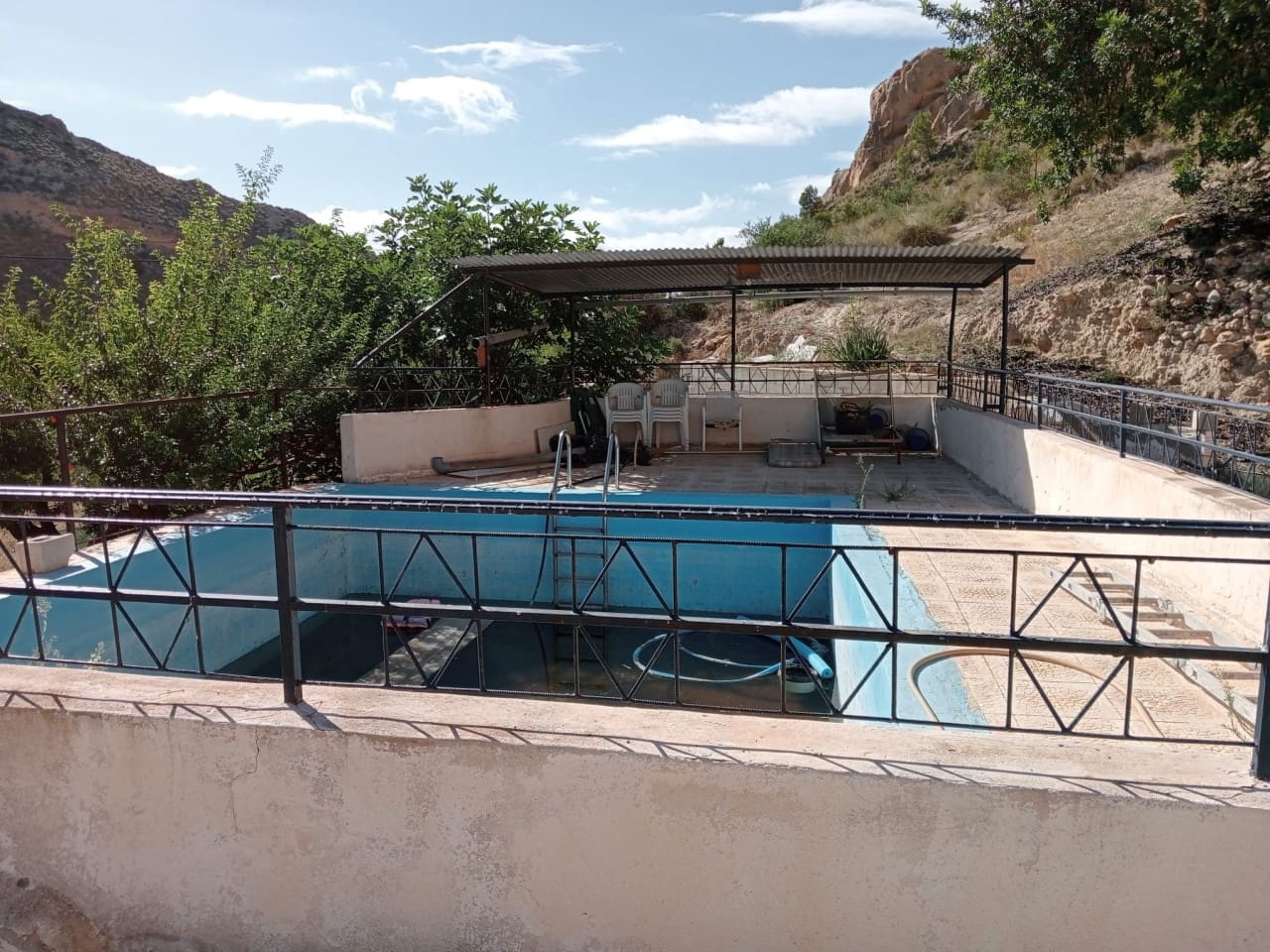 Finca/Casa Rural de 4 habitaciones en Crevillente / Crevillent en venta con piscina - 149.000 € (Ref: 9233579)