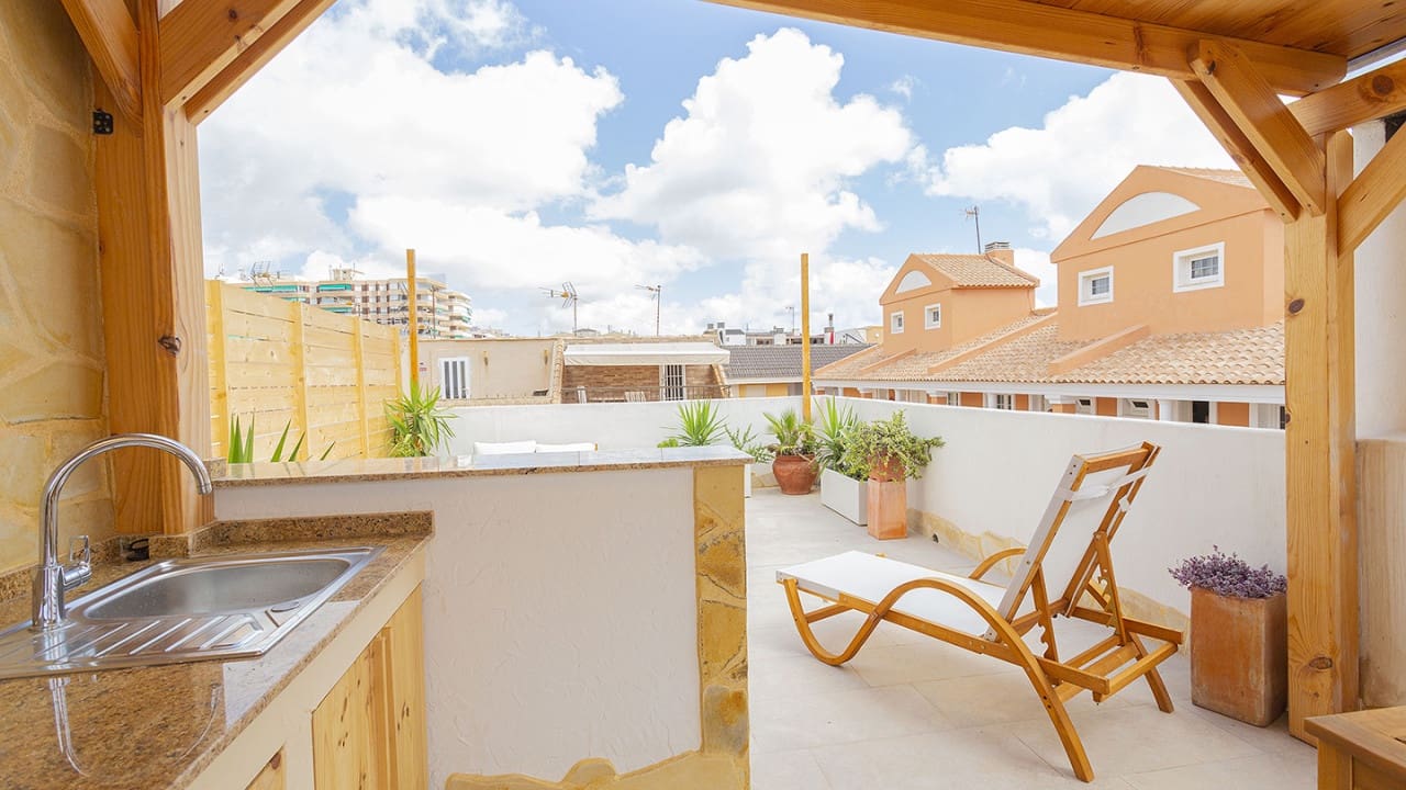 3 bedroom Villa for sale in La Mata - € 325,000 (Ref: 9233582)