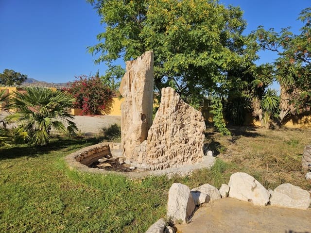 6 soverom Finca/Herregård til salgs i Novelda med svømmebasseng garasje - € 550 000 (Ref: 9233583)