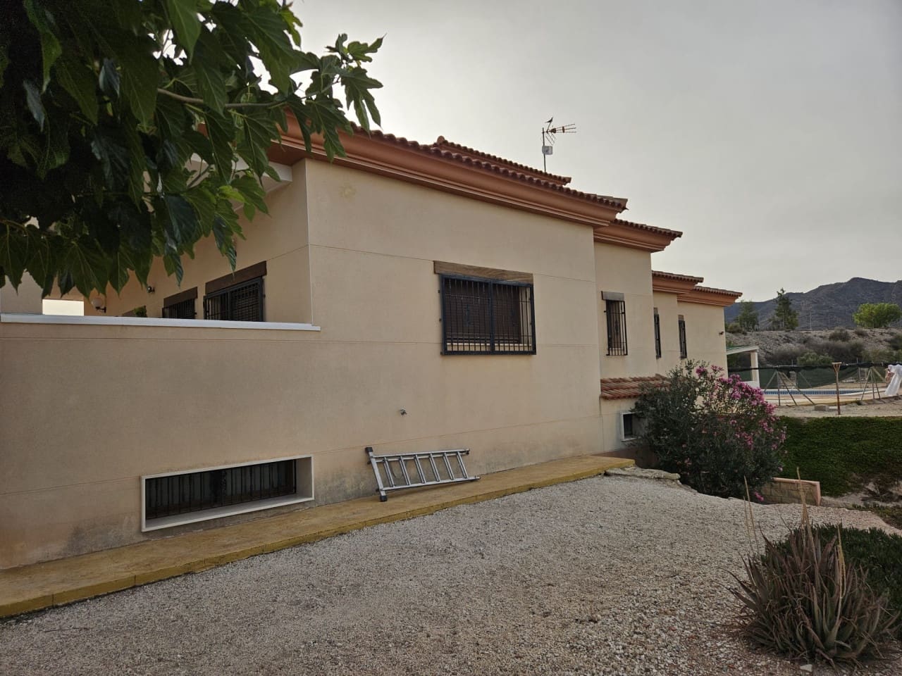 7 sovrum Finca/Hus på landet till salu i Novelda med pool garage - 499 000 € (Ref: 9233586)