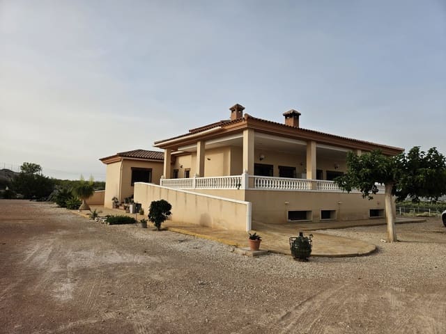 7 sovrum Finca/Hus på landet till salu i Novelda med pool garage - 499 000 € (Ref: 9233586)