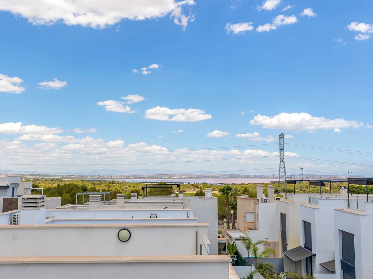 Chalet de 3 habitaciones en Orihuela Costa en venta con piscina - 319.000 € (Ref: 9233588)