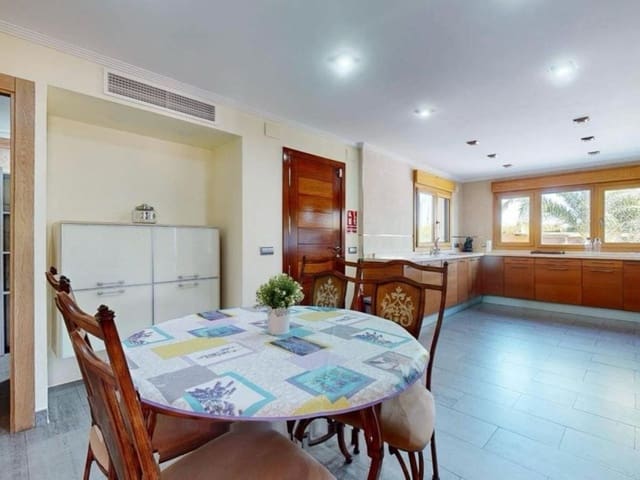 4 slaapkamer Finca/Landhuis te koop in Elche / Elx met zwembad - € 1.100.000 (Ref: 9233591)