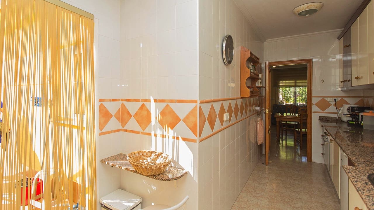 3 sovrum Hus till salu i Aguas Nuevas med pool garage - 260 000 € (Ref: 9233596)