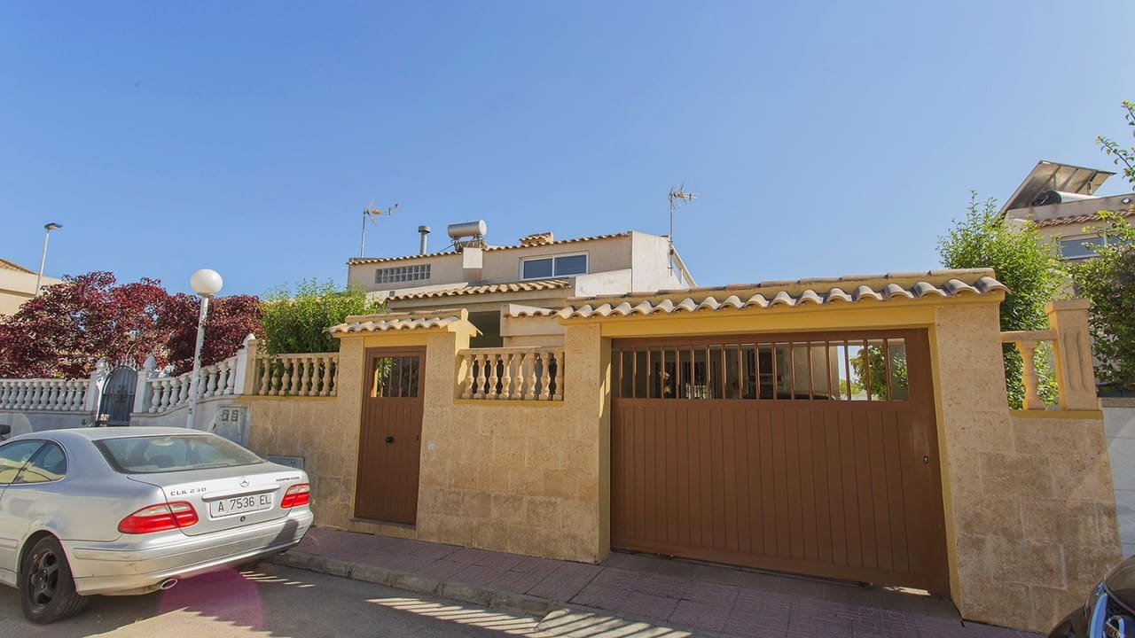 3 sovrum Hus till salu i Aguas Nuevas med pool garage - 260 000 € (Ref: 9233596)