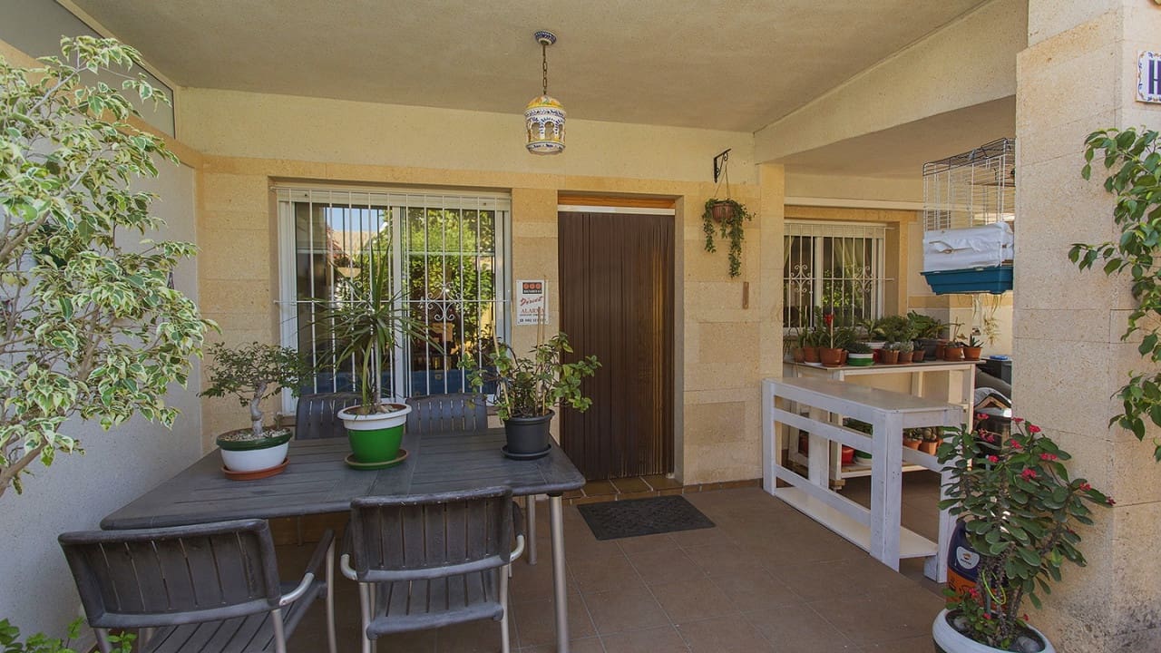 3 sovrum Hus till salu i Aguas Nuevas med pool garage - 260 000 € (Ref: 9233596)