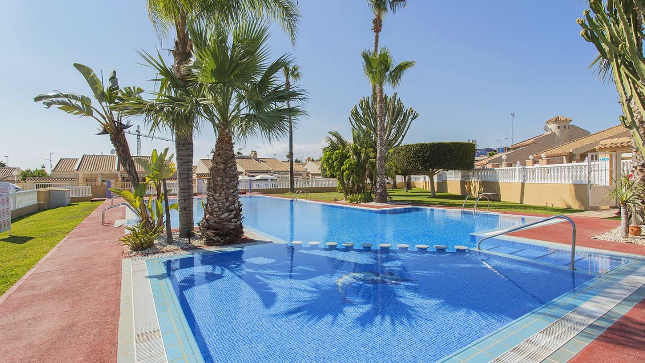 3 sovrum Hus till salu i Aguas Nuevas med pool garage - 260 000 € (Ref: 9233596)