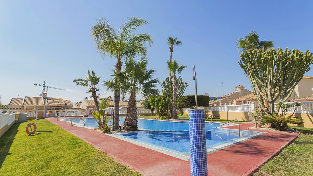 3 sovrum Hus till salu i Aguas Nuevas med pool garage - 260 000 € (Ref: 9233596)