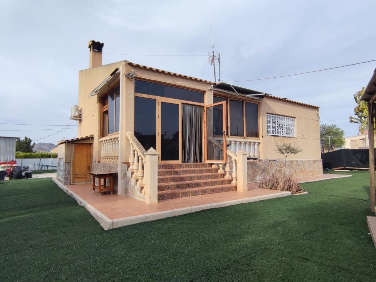 3 bedroom Finca/Country House for sale in Alicante / Alacant city - € 259,900 (Ref: 9233597)