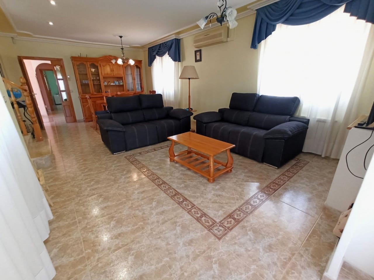 7 sovrum Finca/Hus på landet till salu i Alicante stad med pool garage - 454 000 € (Ref: 9233599)