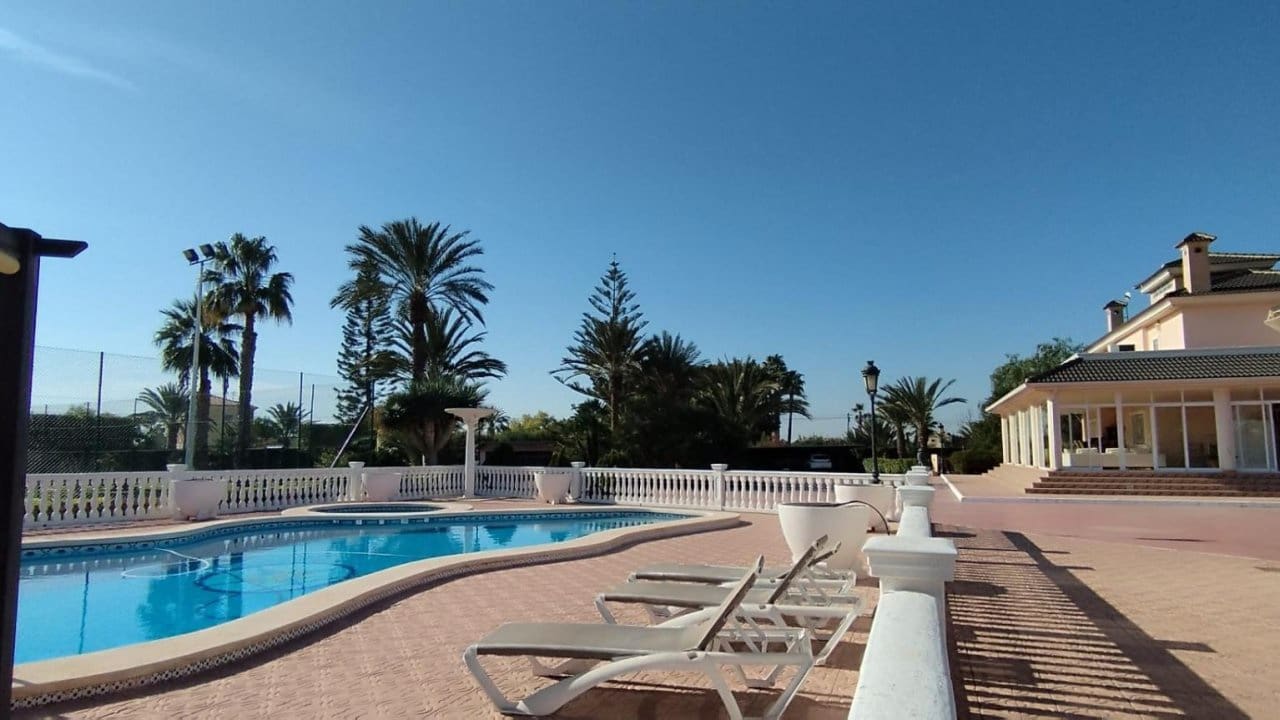6 slaapkamer Finca/Landhuis te koop in Elche / Elx met zwembad - € 950.000 (Ref: 9233610)