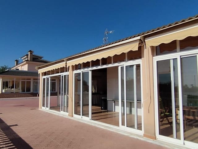 6 sypialnia Finka/Dom wiejski na sprzedaż w Elche / Elx z basenem - 950 000 € (Ref: 9233610)