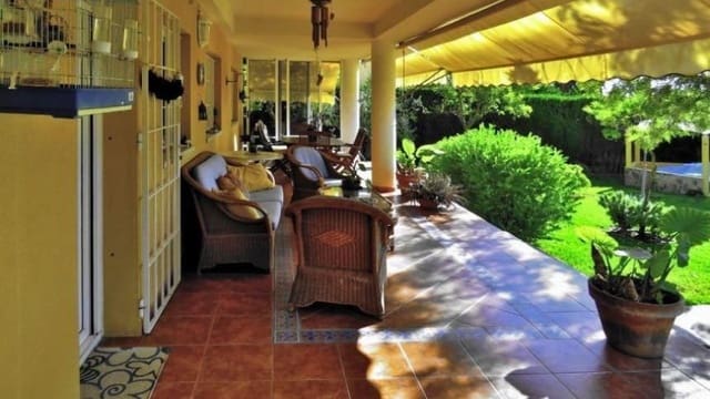 5 quarto Quinta/Casa Rural para venda em San Vicente / Sant Vicent del Raspeig com piscina - 576 000 € (Ref: 9233611)