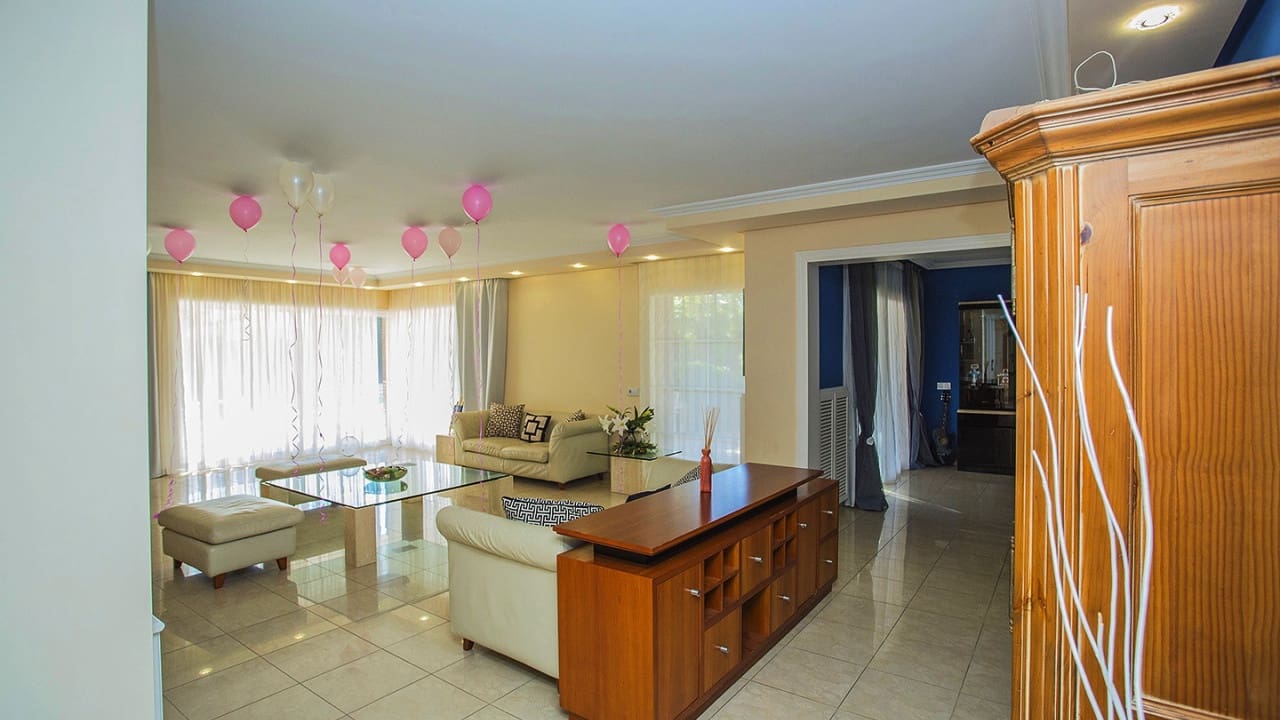 7 soverom Villa til salgs i Benidorm med svømmebasseng - € 1 595 000 (Ref: 9233613)