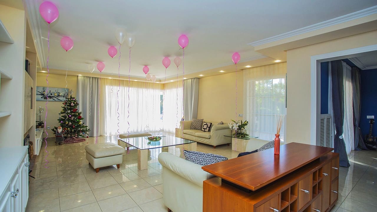 7 soverom Villa til salgs i Benidorm med svømmebasseng - € 1 595 000 (Ref: 9233613)