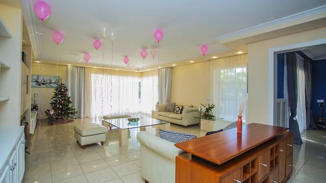 7 soverom Villa til salgs i Sierra Helada, Benidorm med svømmebasseng - € 1 595 000 (Ref: 9233613)