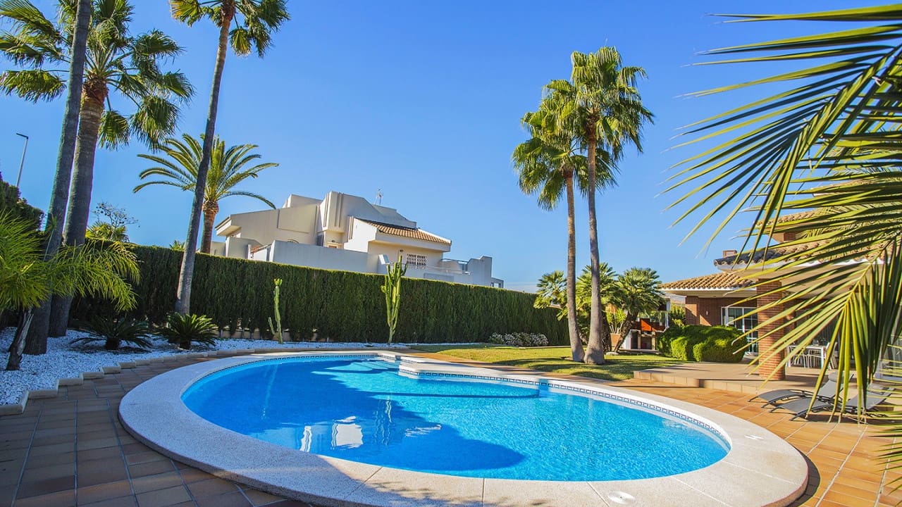7 soverom Villa til salgs i Benidorm med svømmebasseng - € 1 595 000 (Ref: 9233613)