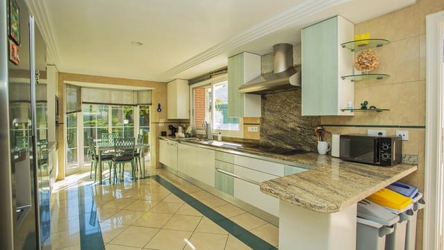 7 soverom Villa til salgs i Sierra Helada, Benidorm med svømmebasseng - € 1 595 000 (Ref: 9233613)