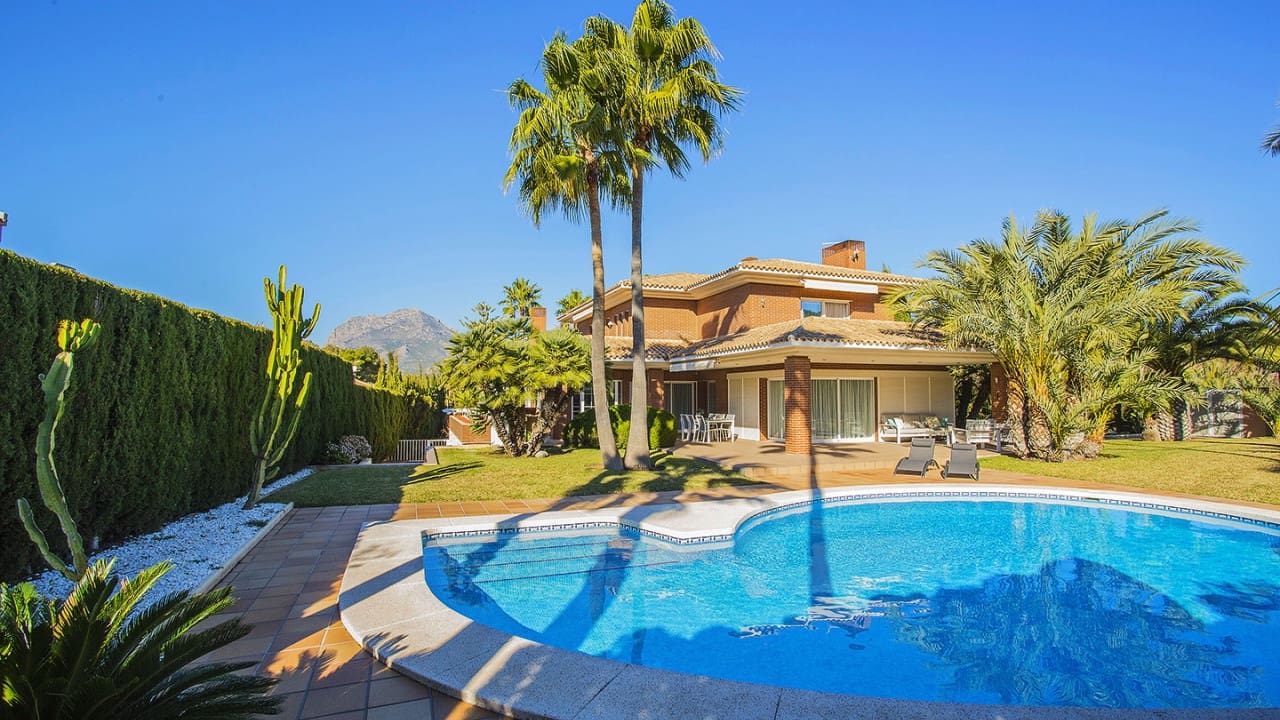 7 soverom Villa til salgs i Benidorm med svømmebasseng - € 1 595 000 (Ref: 9233613)