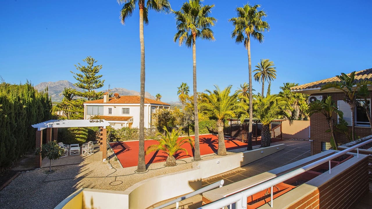 7 soverom Villa til salgs i Benidorm med svømmebasseng - € 1 595 000 (Ref: 9233613)