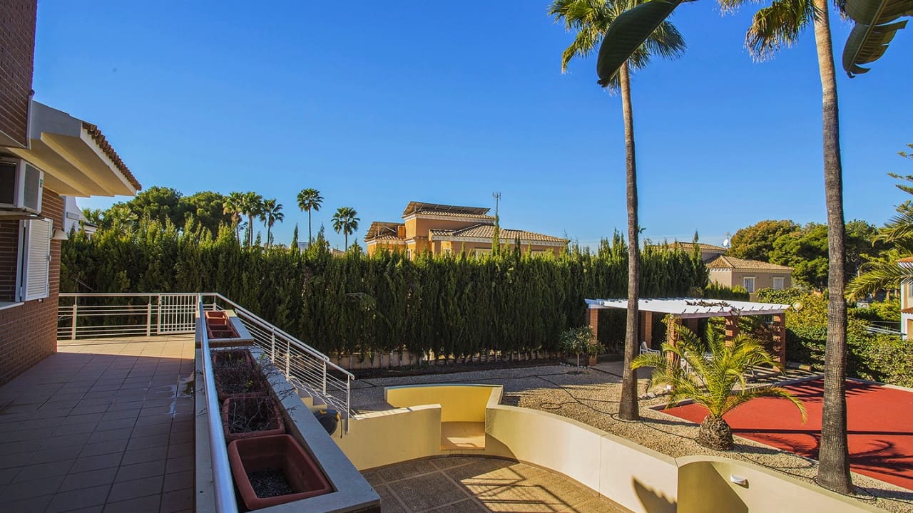 7 soverom Villa til salgs i Benidorm med svømmebasseng - € 1 595 000 (Ref: 9233613)