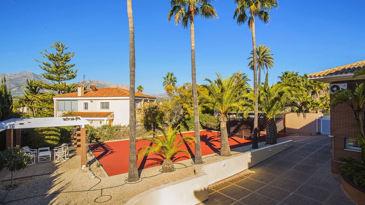 7 soverom Villa til salgs i Benidorm med svømmebasseng - € 1 595 000 (Ref: 9233613)