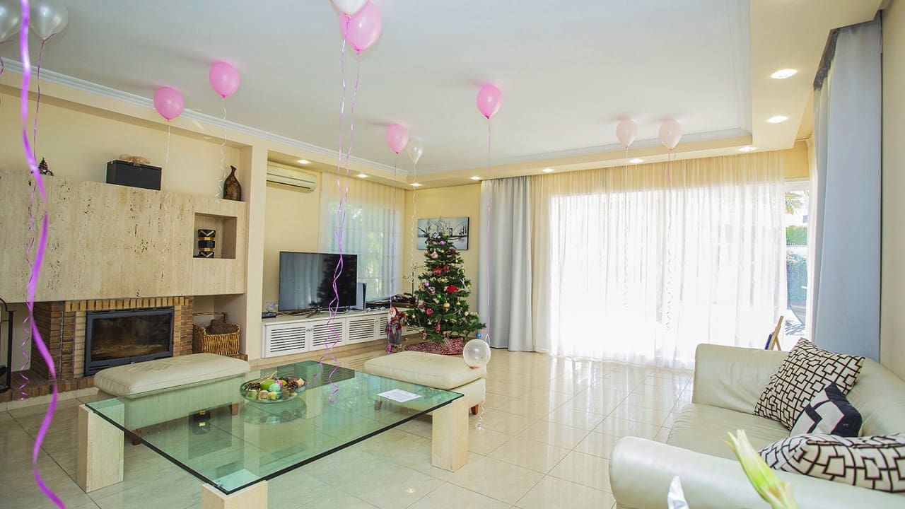 7 soverom Villa til salgs i Benidorm med svømmebasseng - € 1 595 000 (Ref: 9233613)