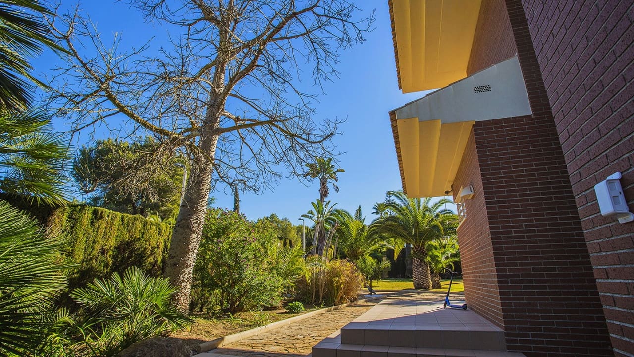 7 soverom Villa til salgs i Benidorm med svømmebasseng - € 1 595 000 (Ref: 9233613)