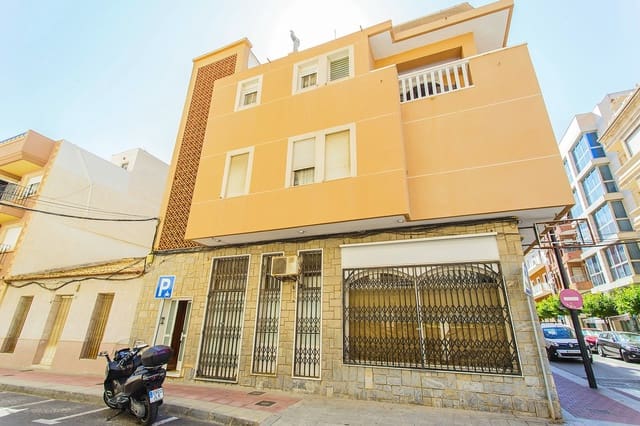 4 sovrum Lägenhet till salu i Zona Pueblo, Guardamar del Segura - 182 500 € (Ref: 9233615)