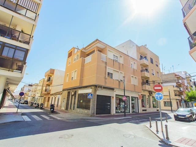 4 quarto Apartamento para venda em Zona Pueblo, Guardamar del Segura - 182 500 € (Ref: 9233615)