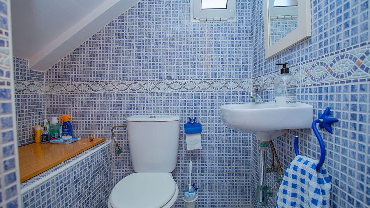 4 slaapkamer Villa te koop in Torrevieja met zwembad garage - € 869.000 (Ref: 9233618)