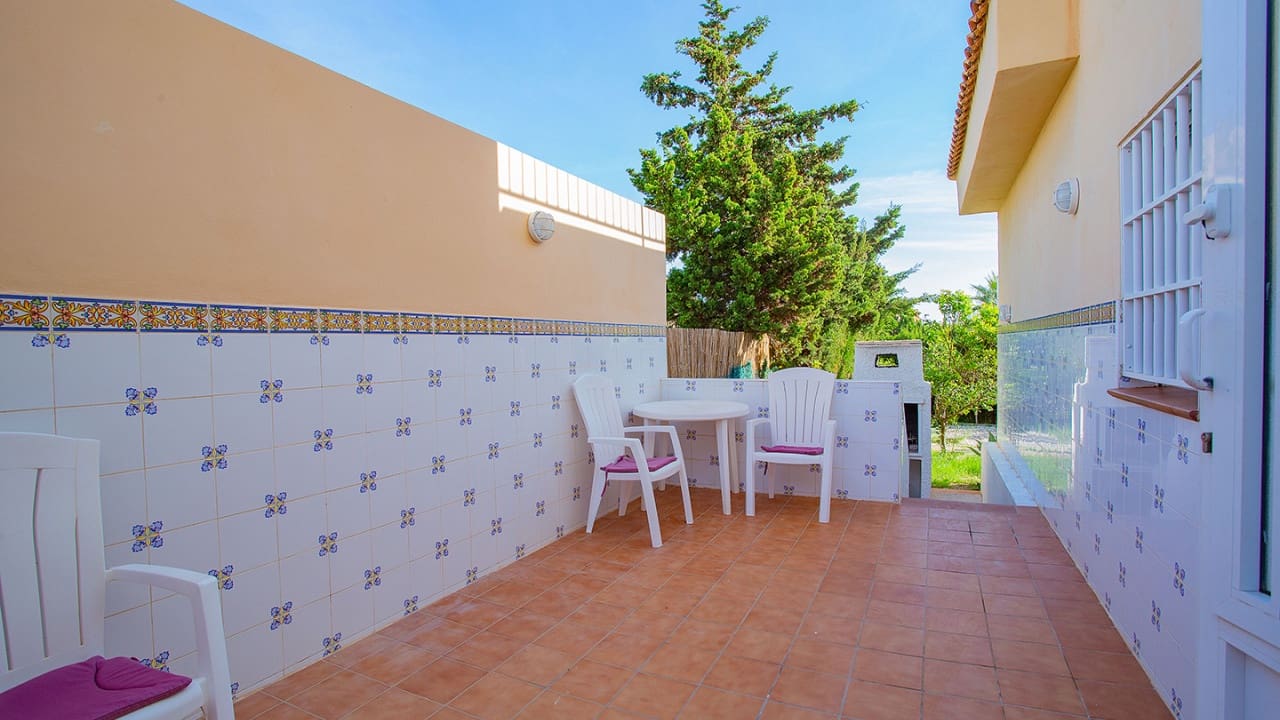 4 slaapkamer Villa te koop in Torrevieja met zwembad garage - € 869.000 (Ref: 9233618)