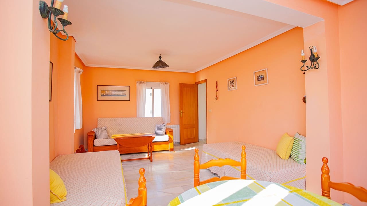 4 slaapkamer Villa te koop in Torrevieja met zwembad garage - € 869.000 (Ref: 9233618)