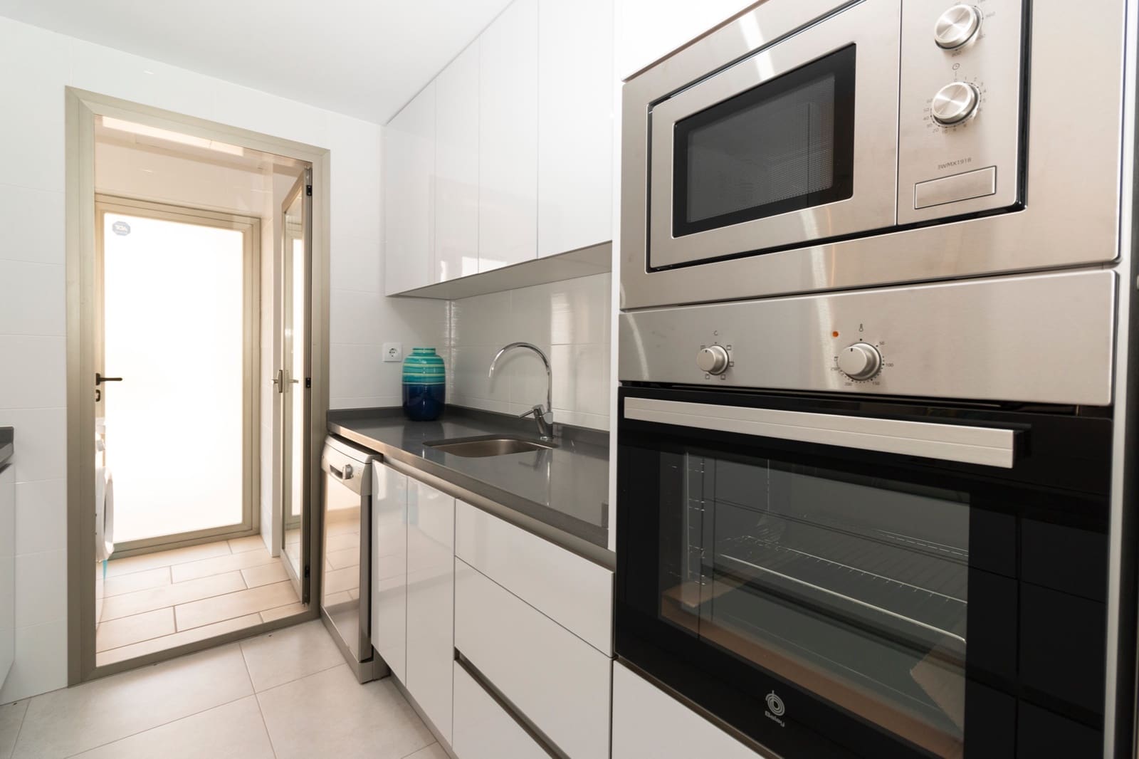 2 bedroom Apartment for sale in Villamartin with pool - € 232,000 (Ref: 9233619)