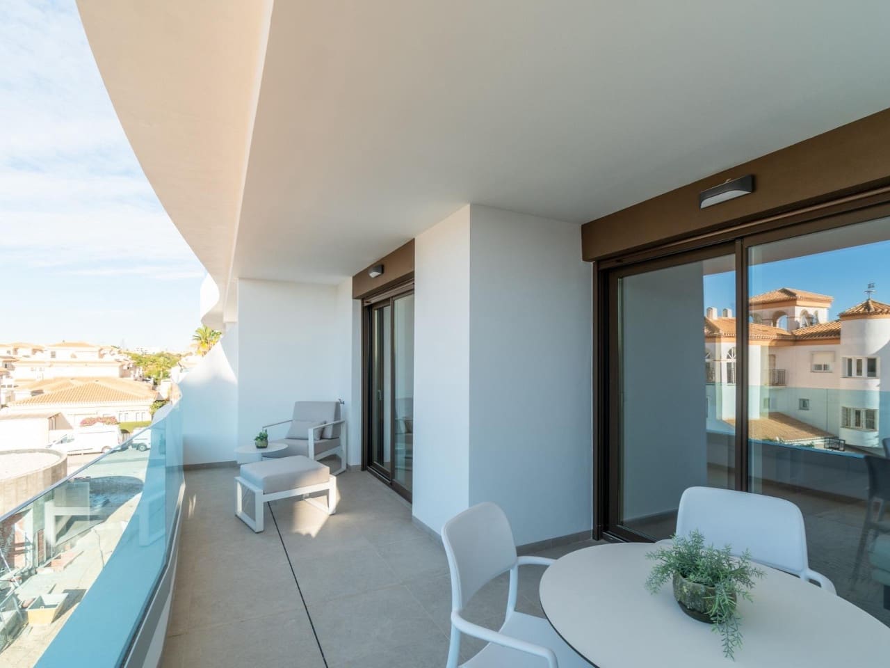 3 slaapkamer Appartement te koop in Playa Flamenca met zwembad - € 469.000 (Ref: 9233621)