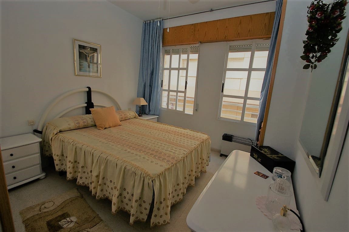 3 bedroom Apartment for sale in La Mata with garage - € 235,000 (Ref: 9233623)