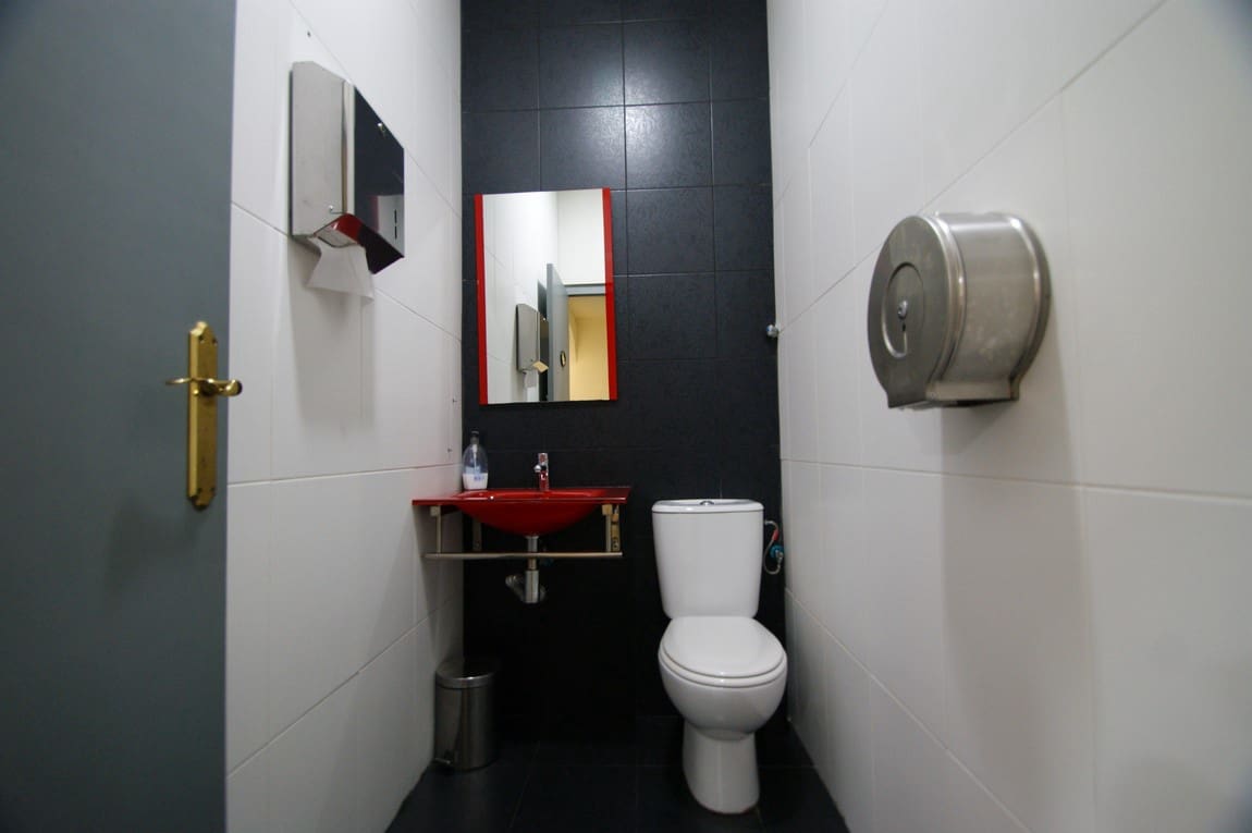 1 makuuhuone Kaupallinen myytävänä paikassa Torrevieja - 127 500 € (Ref: 9233626)