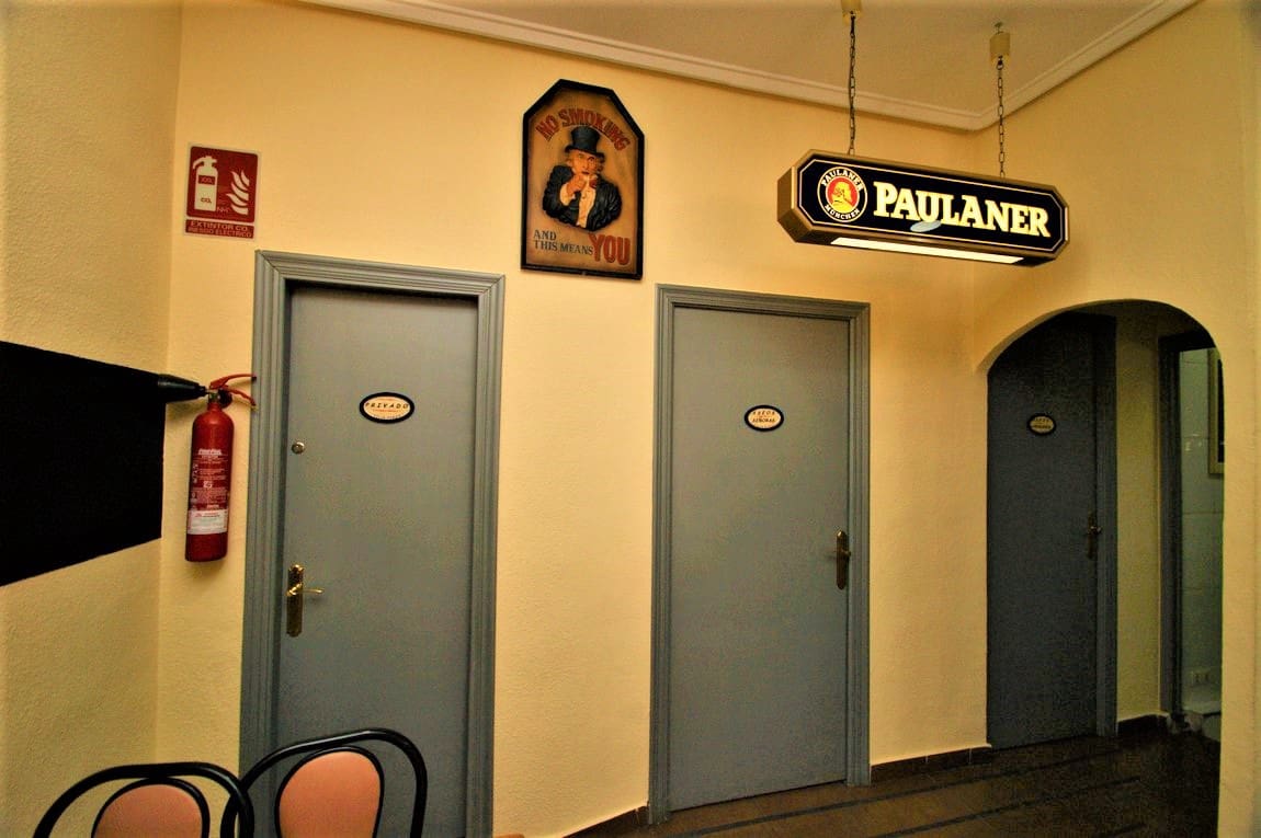 1 makuuhuone Kaupallinen myytävänä paikassa Torrevieja - 127 500 € (Ref: 9233626)