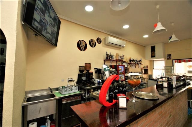 1 soveværelse Erhverv til salg i Playa del Acequión, Torrevieja - € 127.500 (Ref: 9233626)