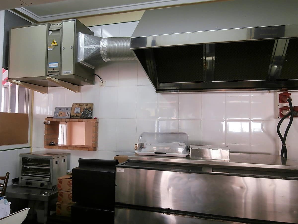 1 makuuhuone Kaupallinen myytävänä paikassa Torrevieja - 127 500 € (Ref: 9233626)