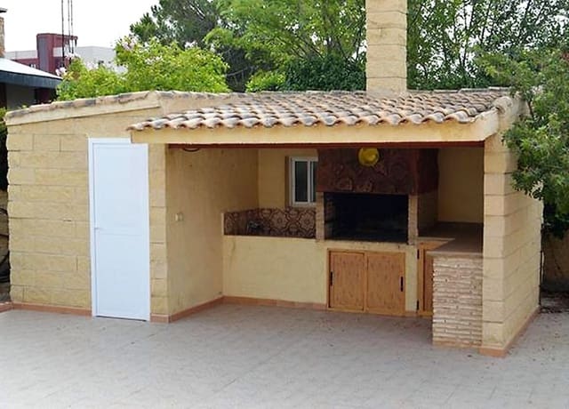 4 slaapkamer Villa te koop in Campoamor, Orihuela met zwembad garage - € 699.000 (Ref: 9233627)