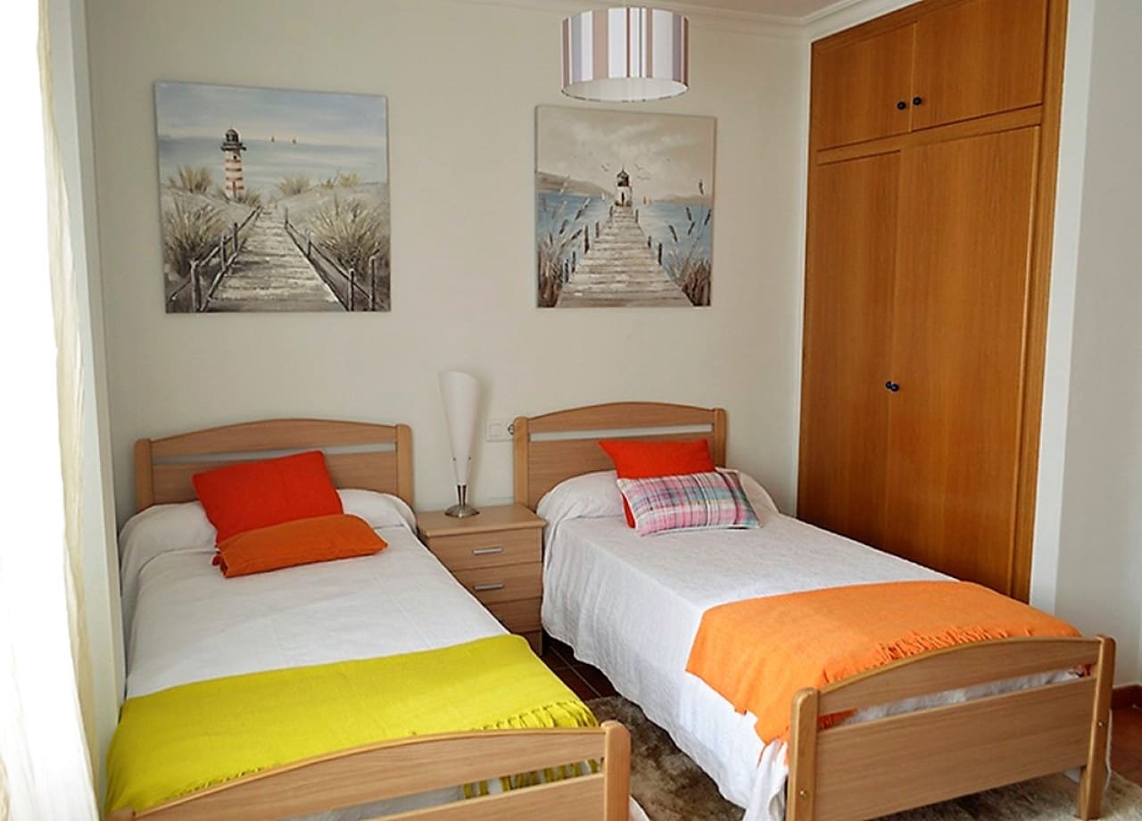 4 slaapkamer Villa te koop in Campoamor met zwembad garage - € 699.000 (Ref: 9233627)