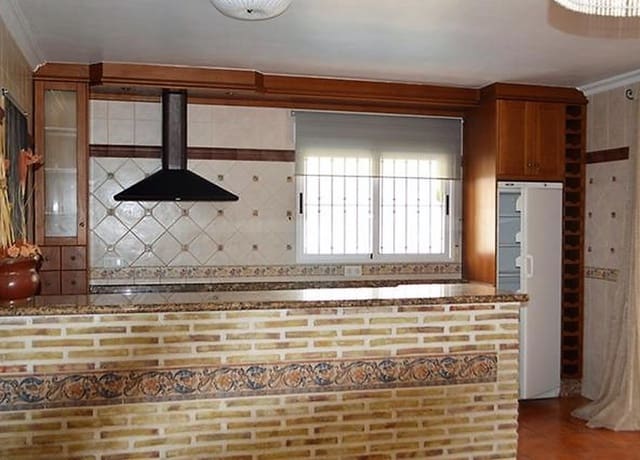 4 slaapkamer Villa te koop in Campoamor, Orihuela met zwembad garage - € 699.000 (Ref: 9233627)