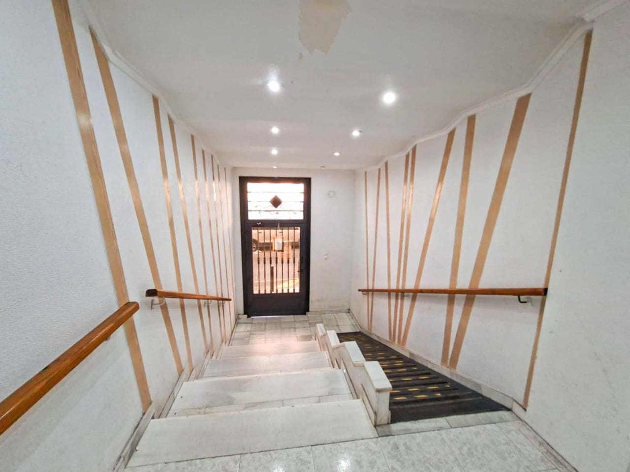 2 sovrum Lägenhet till salu i Torrevieja - 126 000 € (Ref: 9237732)