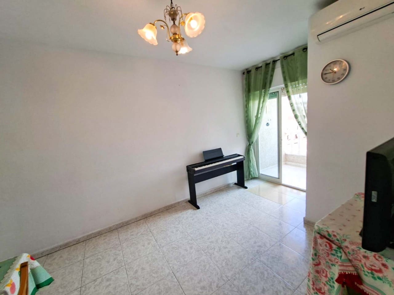 2 sovrum Lägenhet till salu i Torrevieja - 126 000 € (Ref: 9237732)