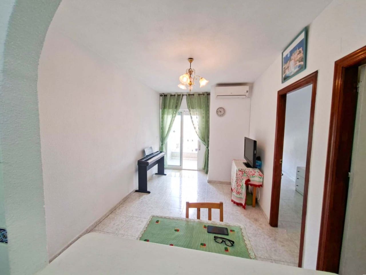 2 sovrum Lägenhet till salu i Torrevieja - 126 000 € (Ref: 9237732)