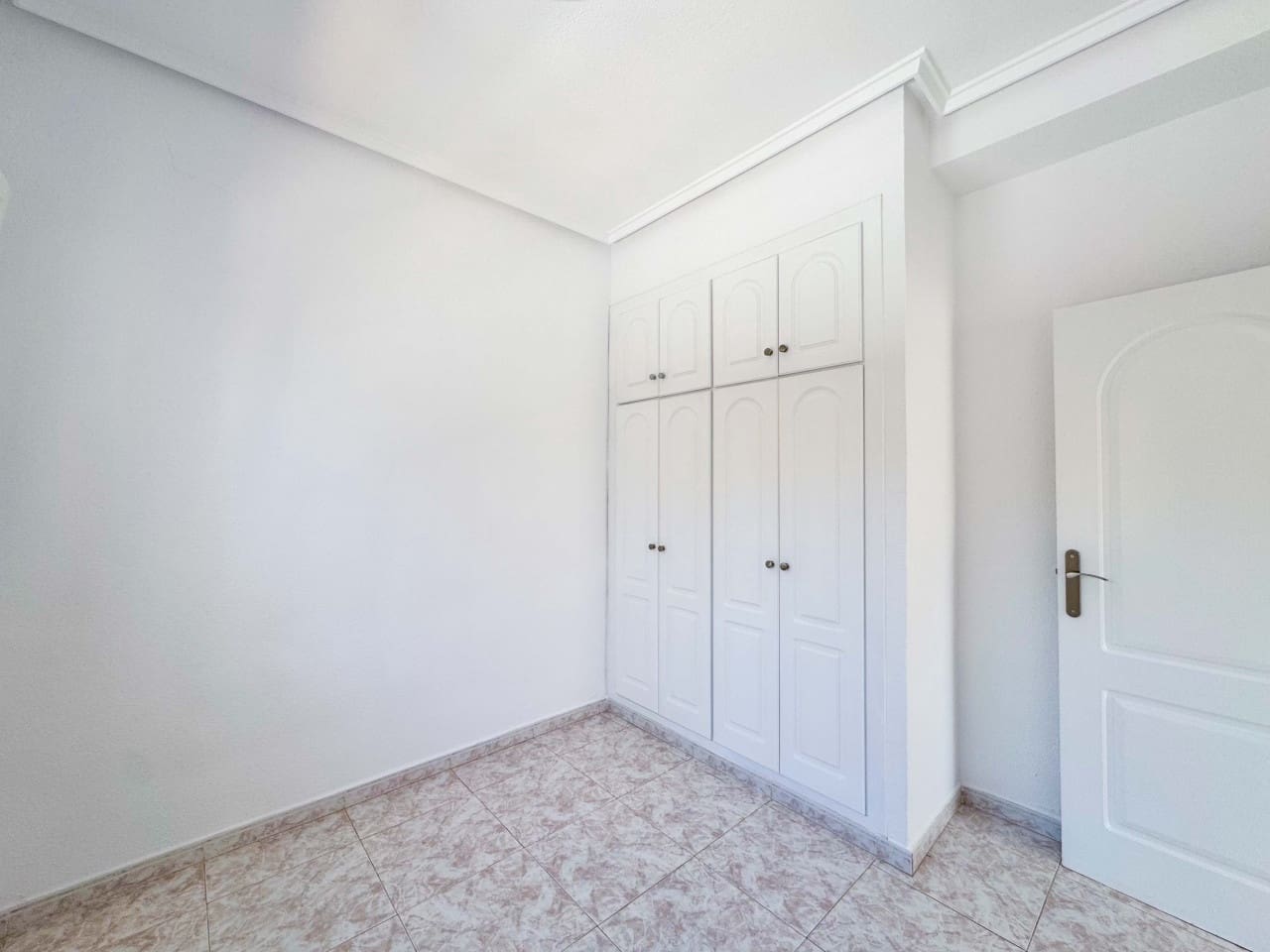 4 Zimmer Villa zu verkaufen in Ciudad Quesada mit Pool Garage - 439.000 € (Ref: 9238827)