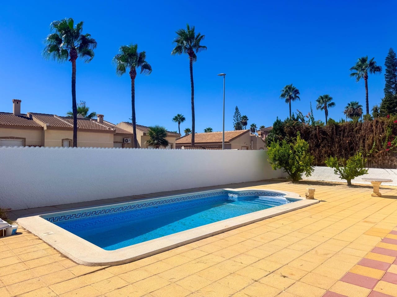 4 Zimmer Villa zu verkaufen in Ciudad Quesada mit Pool Garage - 439.000 € (Ref: 9238827)